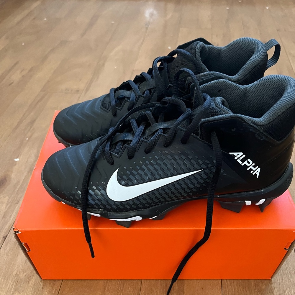 Nike Kid’s Alpha Football Cleats